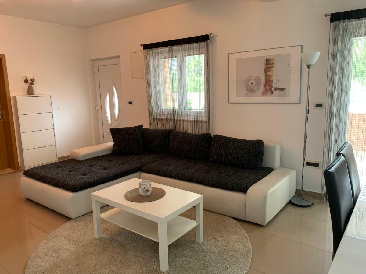 Apartment Leonardo بيوغْغاد نا موغو المظهر الخارجي الصورة